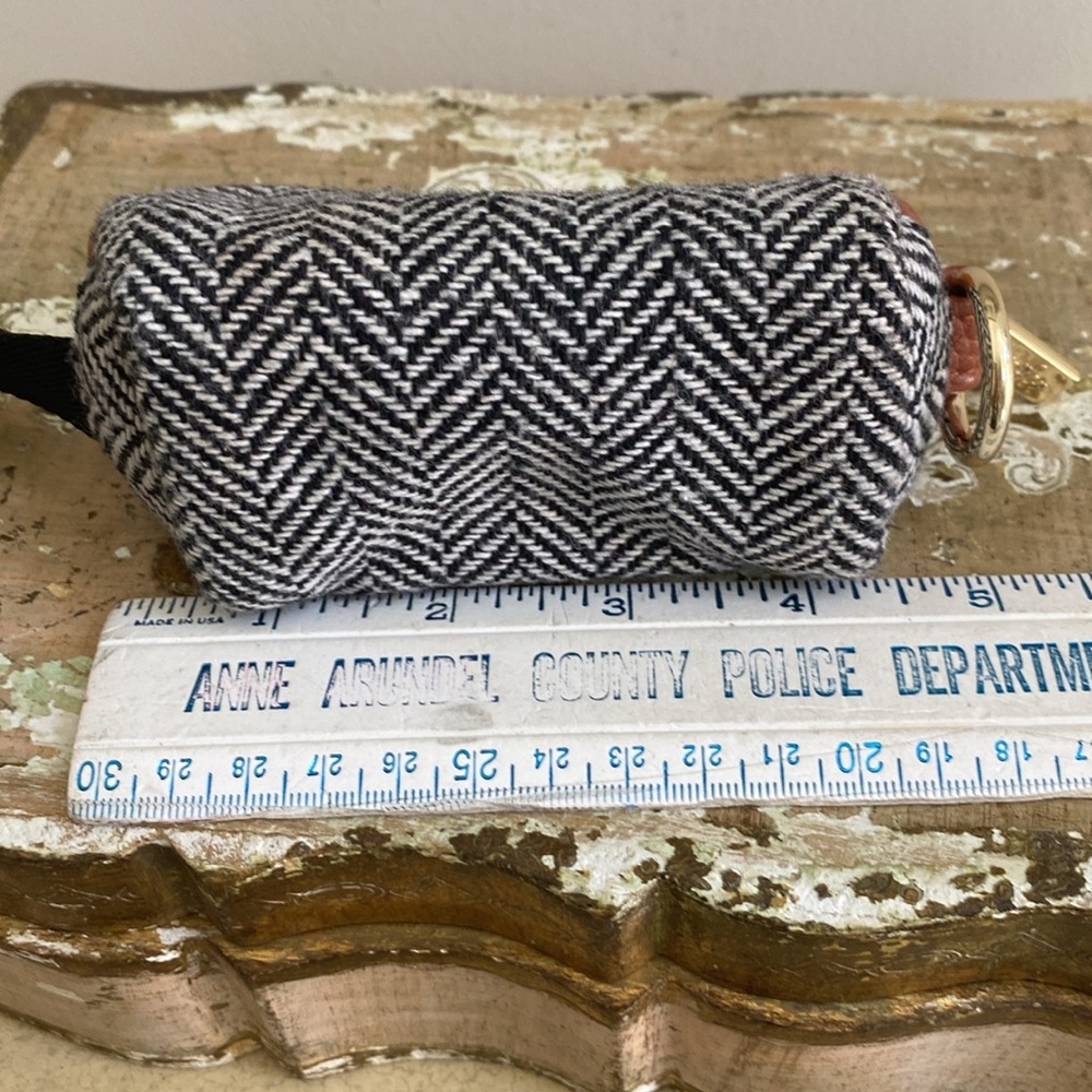 itzy ritzy Black & Brown Mini Wristlet for Kids - Picture 10 of 12